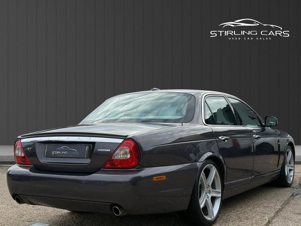 Used Jaguar XJ 2007 for sale - 76546637: Photo 8
