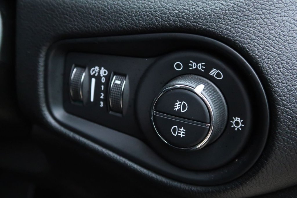 Used Jeep Renegade 2020 for sale - 76266904: Photo 20