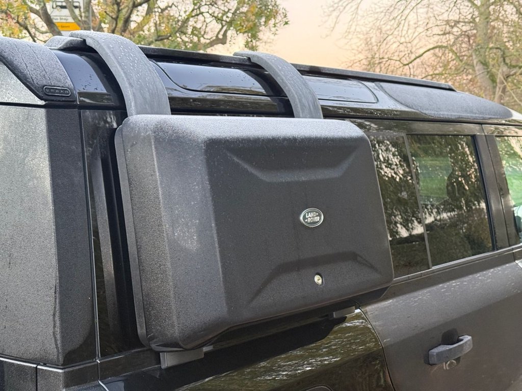 Used Land Rover Defender 2020 for sale - 76698626: Photo 4