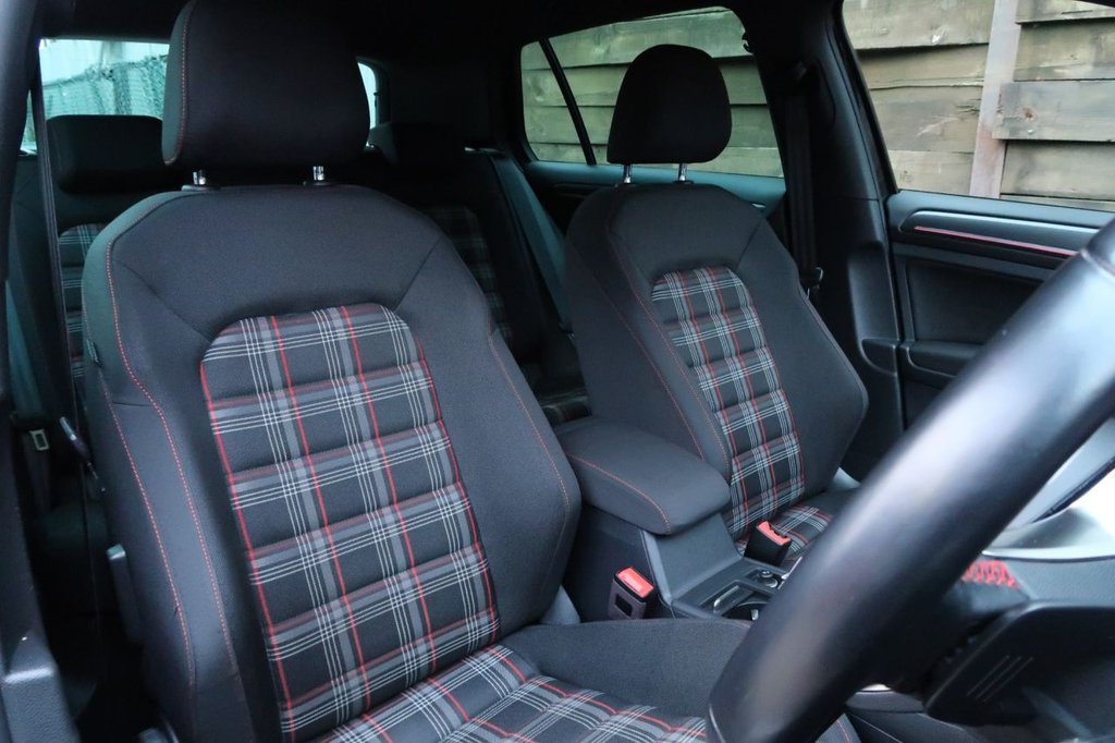 Used Volkswagen Golf 2020 for sale - 77065297: Photo 12