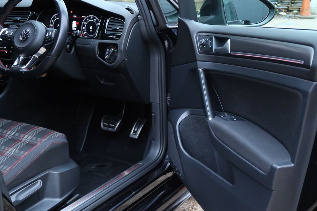 Used Volkswagen Golf 2020 for sale - 77065297: Photo 14