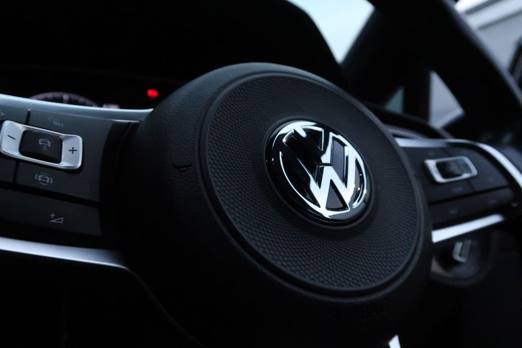 Used Volkswagen Golf 2020 for sale - 77065297: Photo 17