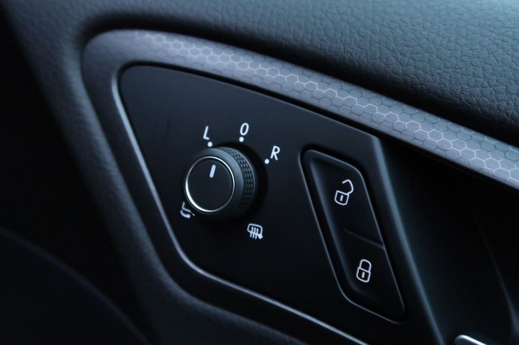 Used Volkswagen Golf 2020 for sale - 77065297: Photo 23