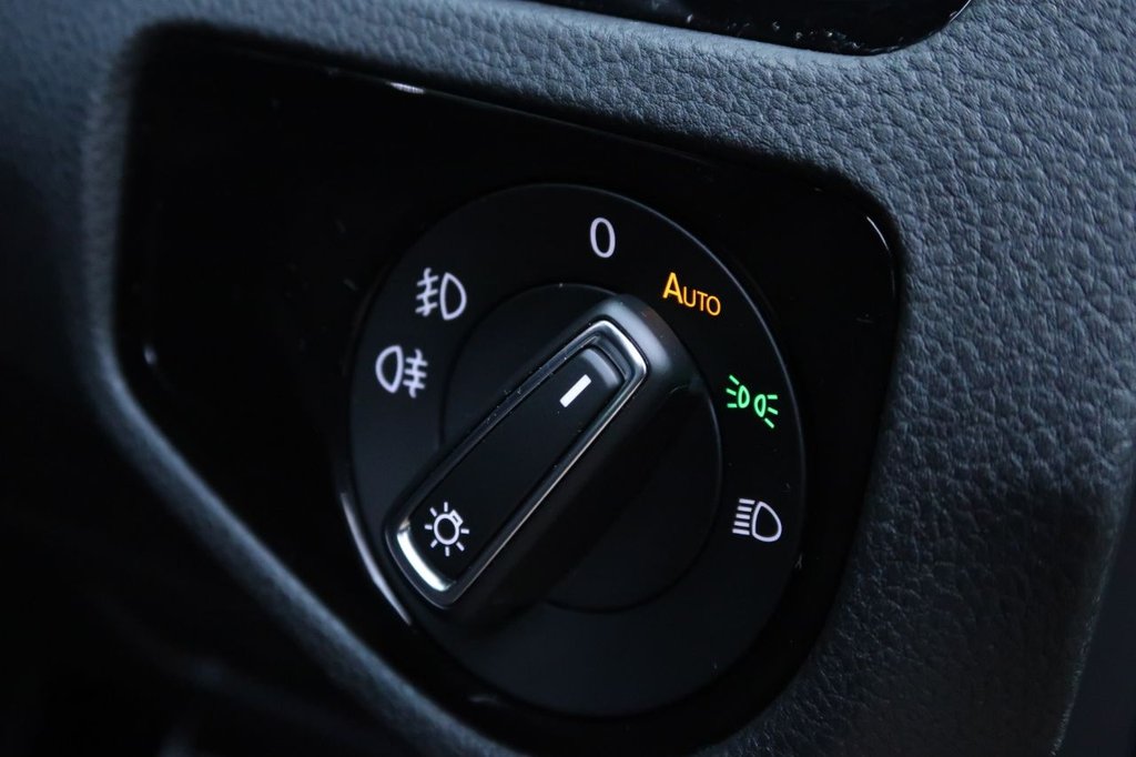 Used Volkswagen Golf 2020 for sale - 77065297: Photo 24