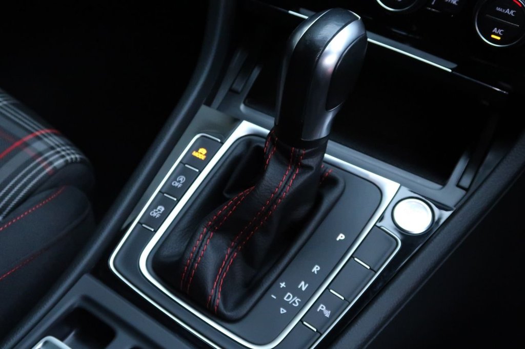 Used Volkswagen Golf 2020 for sale - 77065297: Photo 35