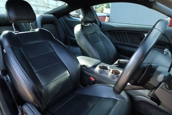 Used Ford Mustang 2017 for sale - 75998040: Photo 12