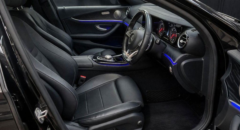 Used Mercedes-Benz E Class 2017 for sale - 77991063: Photo 3