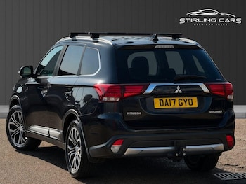 Used Mitsubishi Outlander 2017 for sale - 79608223: Photo