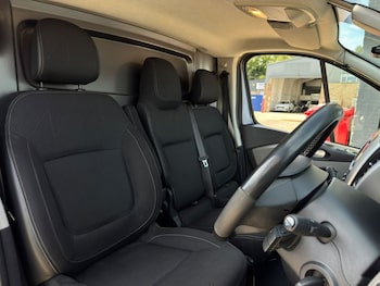 Used Renault Trafic 2019 for sale - 79470600: Photo