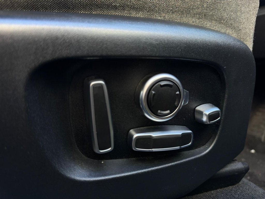 Used Land Rover Range Rover Velar 2018 for sale - 77572008: Photo 11