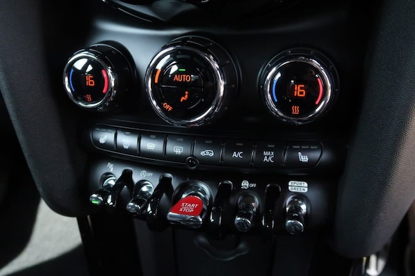Used MINI Hatch 2021 for sale - 75651585: Photo 32