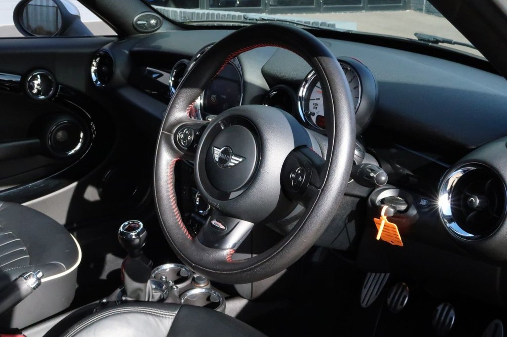 Used MINI Roadster 2014 for sale - 76751373: Photo 11
