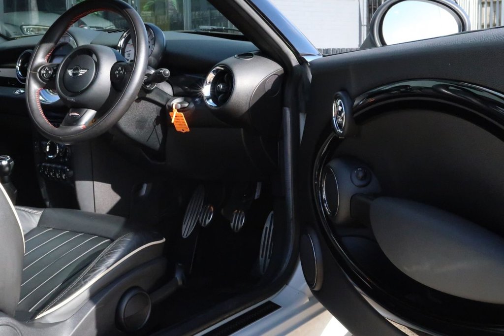 Used MINI Roadster 2014 for sale - 76751373: Photo 14