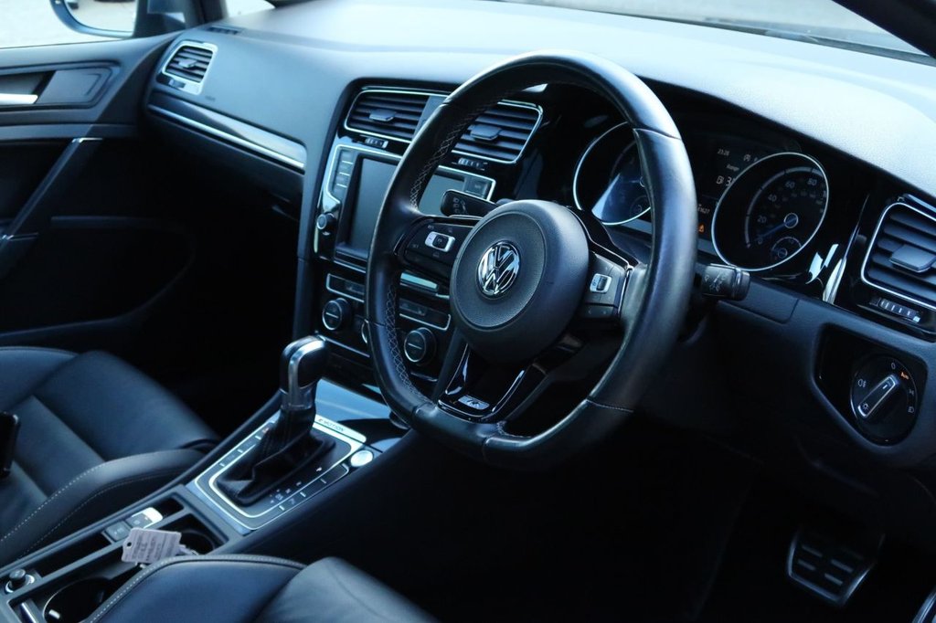 Used Volkswagen Golf 2016 for sale - 76527196: Photo 10