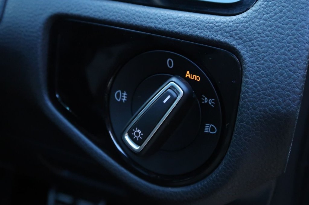 Used Volkswagen Golf 2016 for sale - 76527196: Photo 20