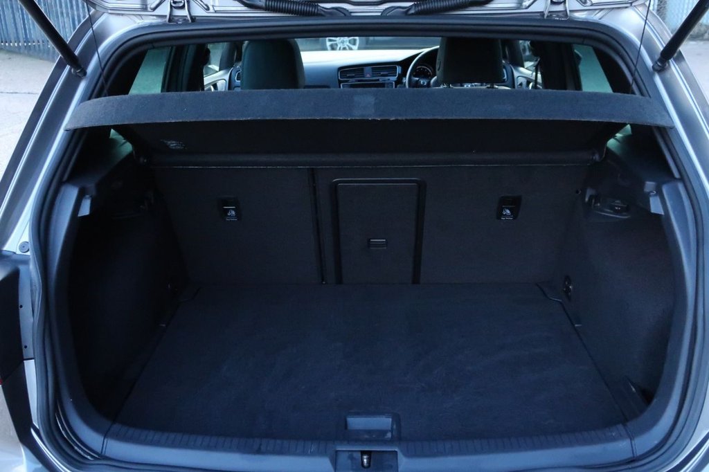 Used Volkswagen Golf 2016 for sale - 76527196: Photo 34