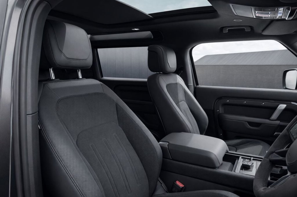 Used Land Rover Defender 2021 for sale - 78069223: Photo 3