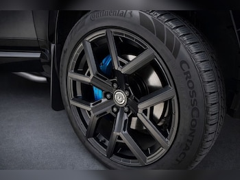 Used Land Rover Defender 2021 for sale - 78069223: Photo