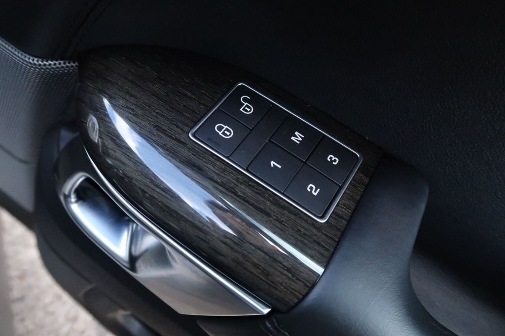 Used Land Rover Range Rover Sport 2018 for sale - 76481526: Photo 19