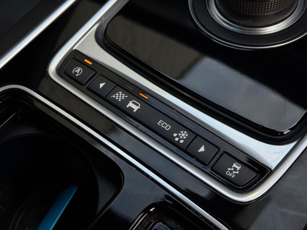 Used Jaguar XF 2016 for sale - 77621085: Photo 6