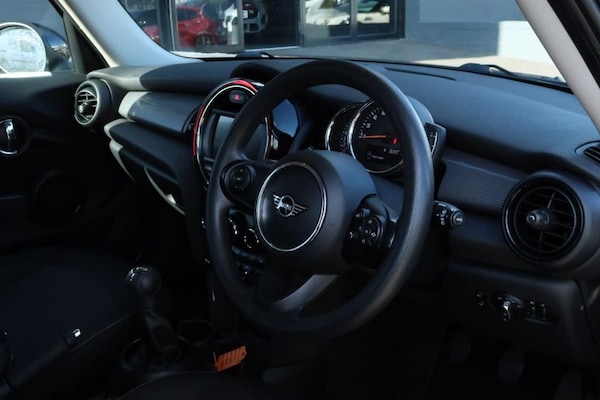Used MINI Hatch 2019 for sale - 75651649: Photo 10