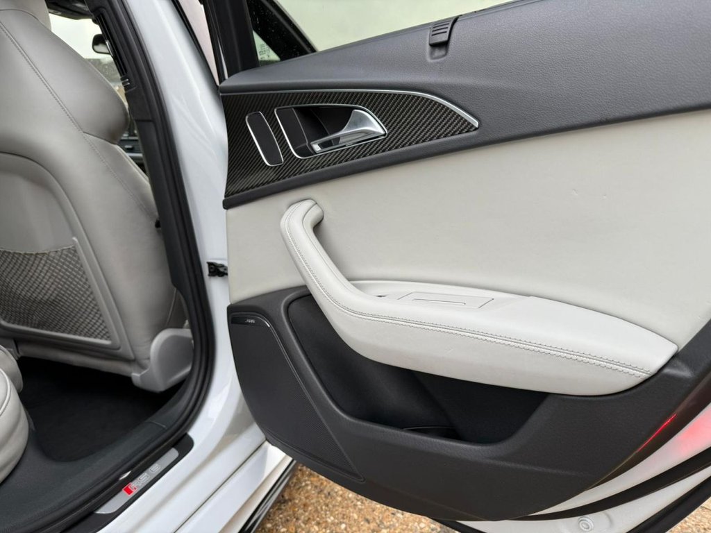 Used Audi RS6 2015 for sale - 76867195: Photo 47