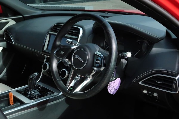 Used Jaguar XE 2019 for sale - 76019198: Photo 10