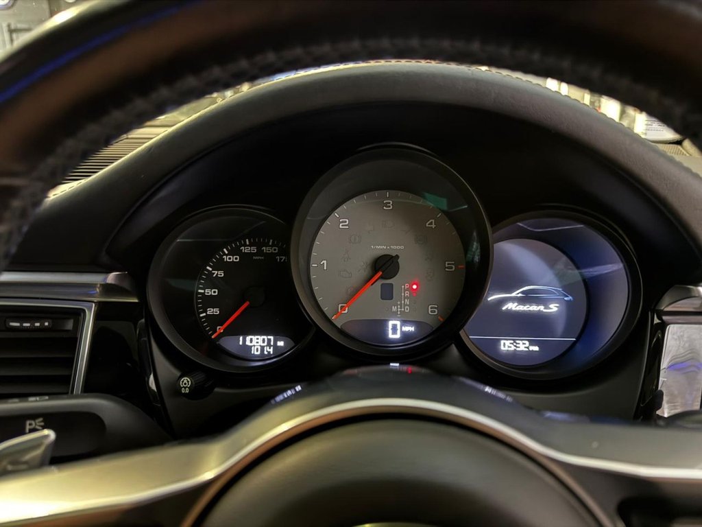 Used Porsche Macan 2016 for sale - 76147702: Photo 19