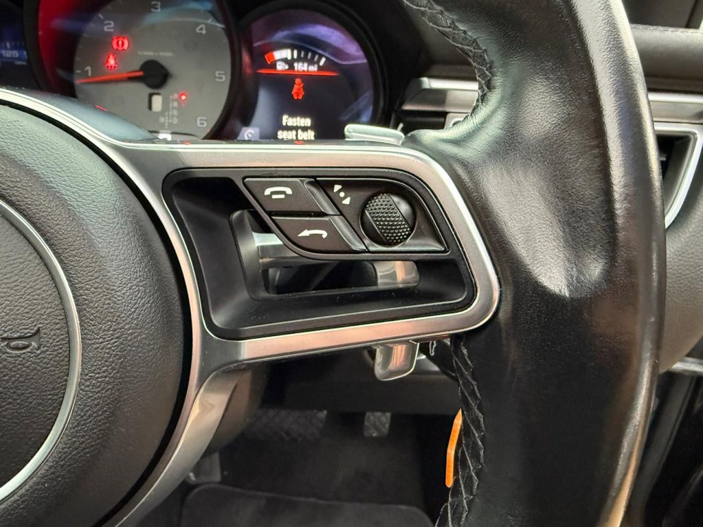 Used Porsche Macan 2016 for sale - 76147702: Photo 21