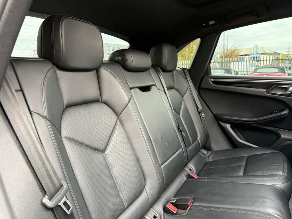 Used Porsche Macan 2016 for sale - 76147702: Photo 28