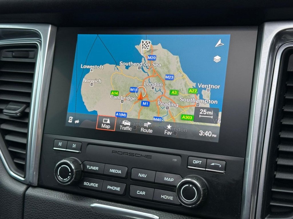 Used Porsche Macan 2016 for sale - 76147702: Photo 29