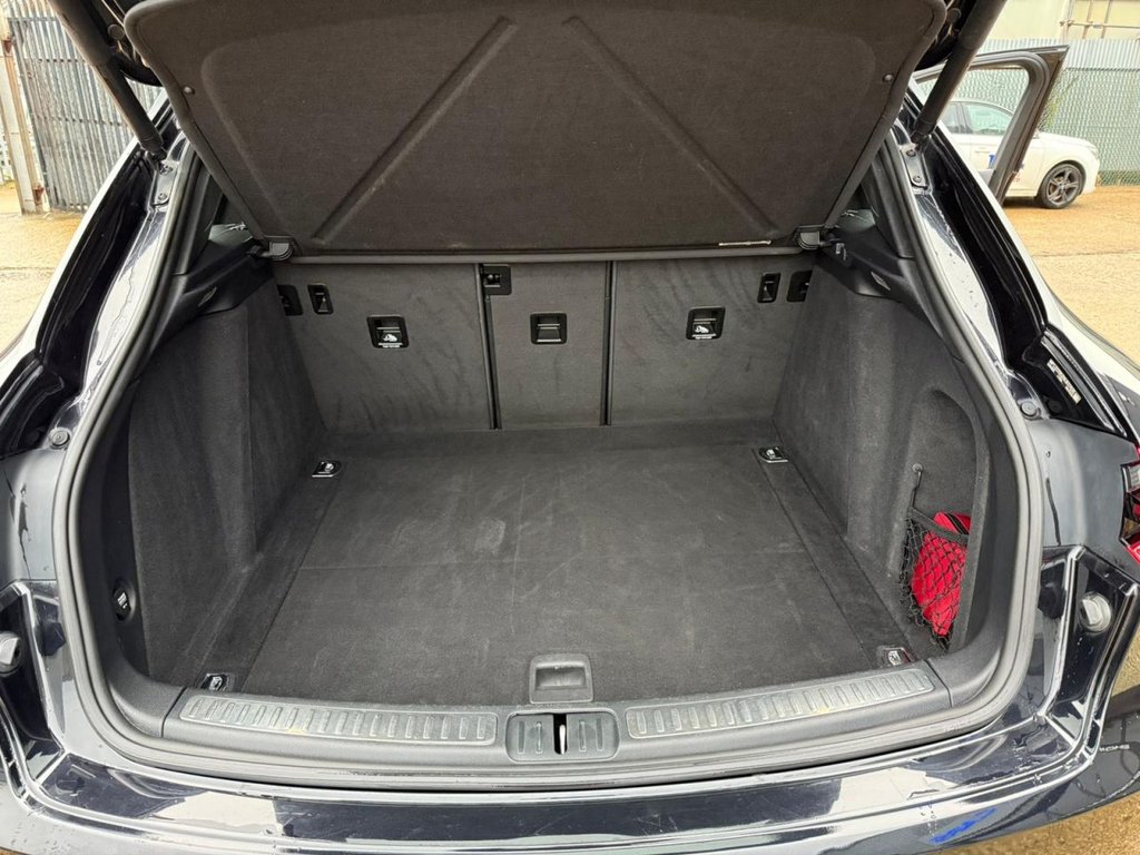 Used Porsche Macan 2016 for sale - 76147702: Photo 32