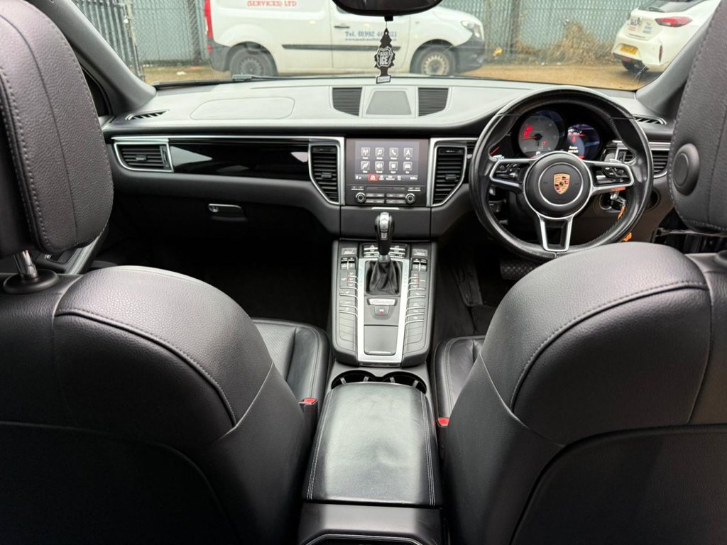 Used Porsche Macan 2016 for sale - 76147702: Photo 34