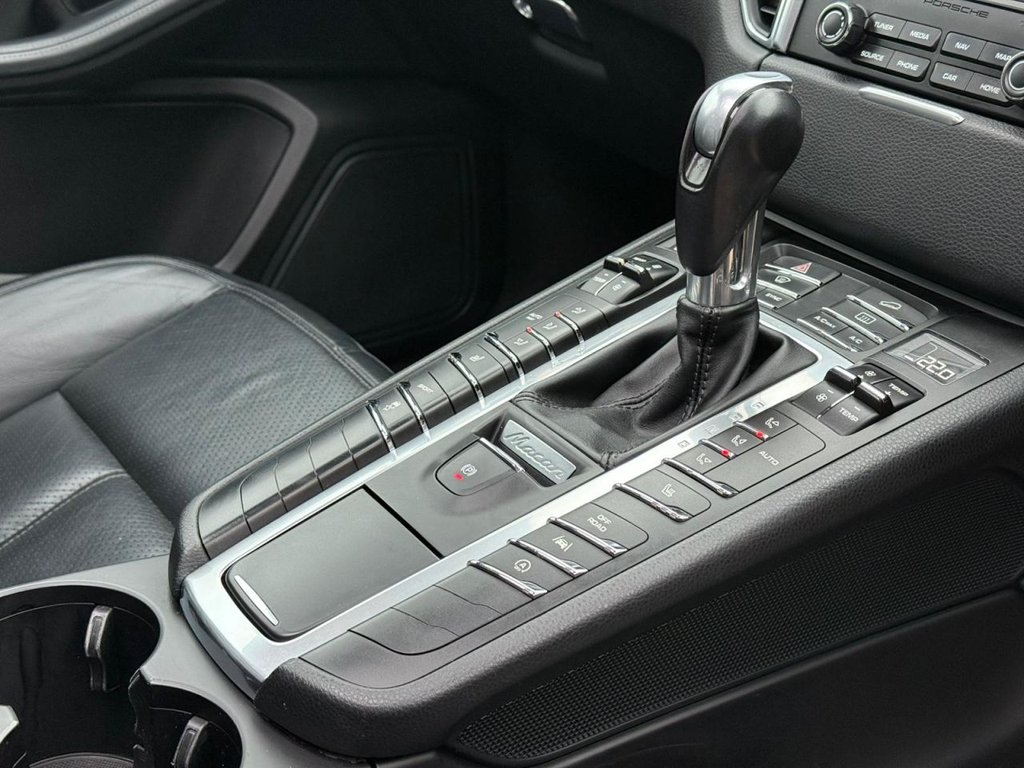 Used Porsche Macan 2016 for sale - 76147702: Photo 42