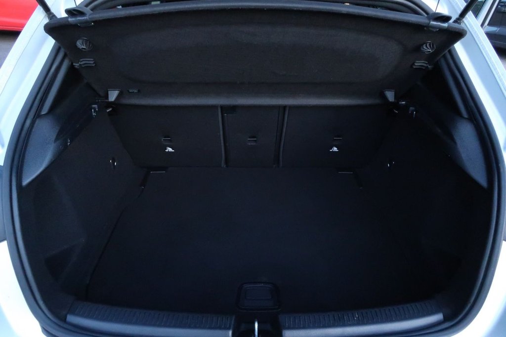 Used Mercedes-Benz A-Class 2020 for sale - 76962737: Photo 41