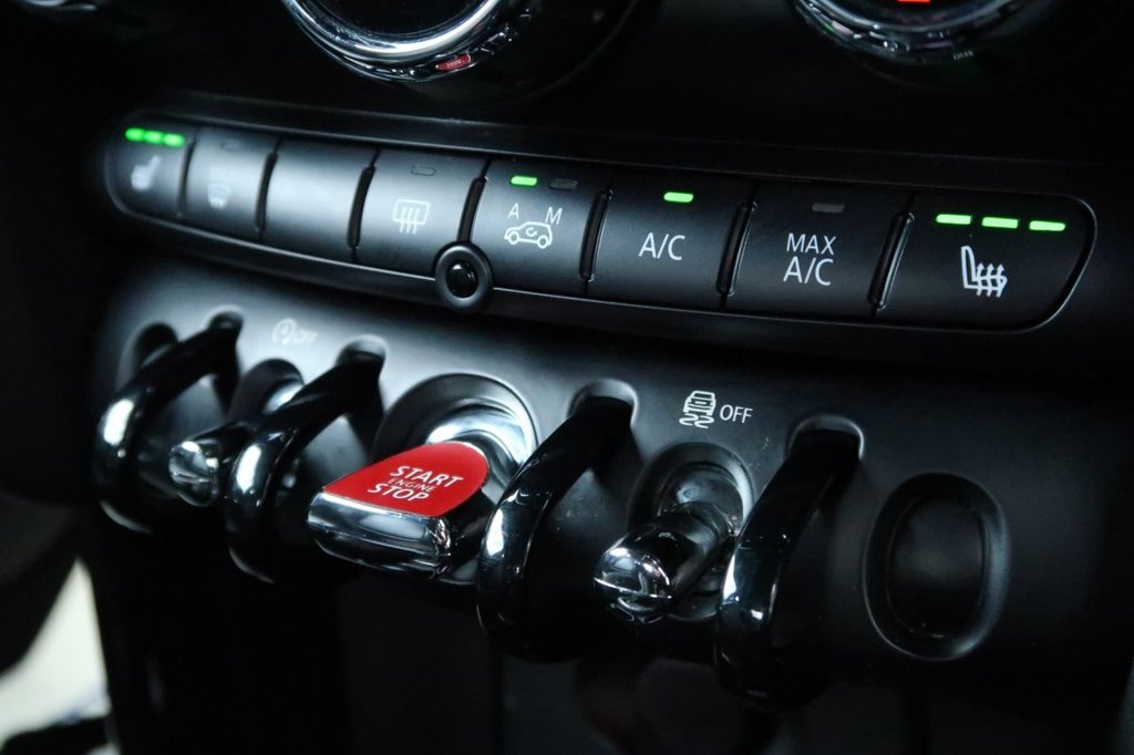 Used MINI Hatch 2017 for sale - 77072490: Photo 32