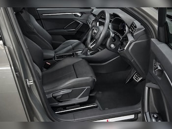 Used Audi Q3 2019 for sale - 77855521: Photo