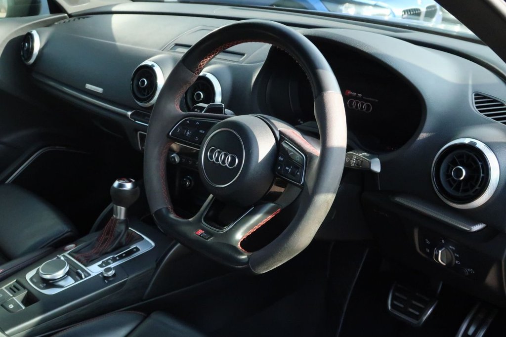 Used Audi RS3 2018 for sale - 75923896: Photo 10