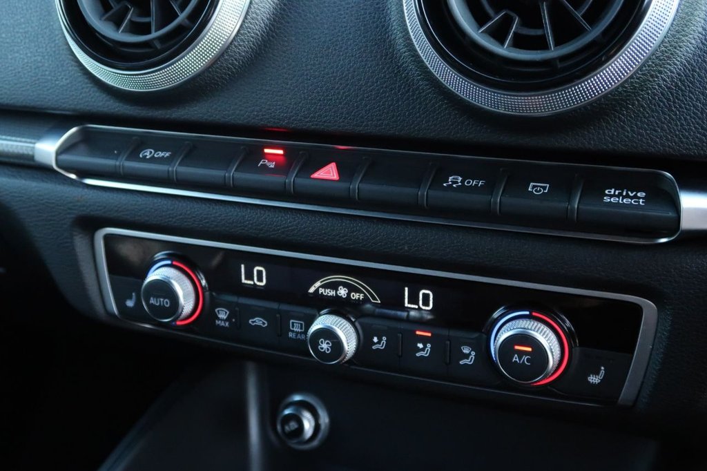 Used Audi RS3 2018 for sale - 75923896: Photo 34