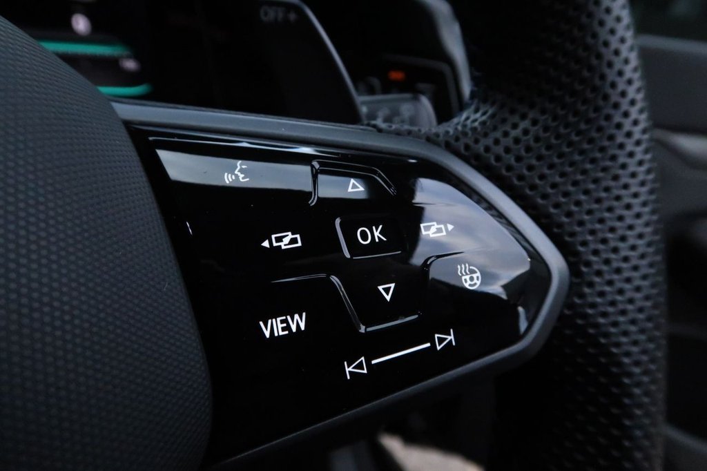 Used Volkswagen Golf 2023 for sale - 77236804: Photo 18