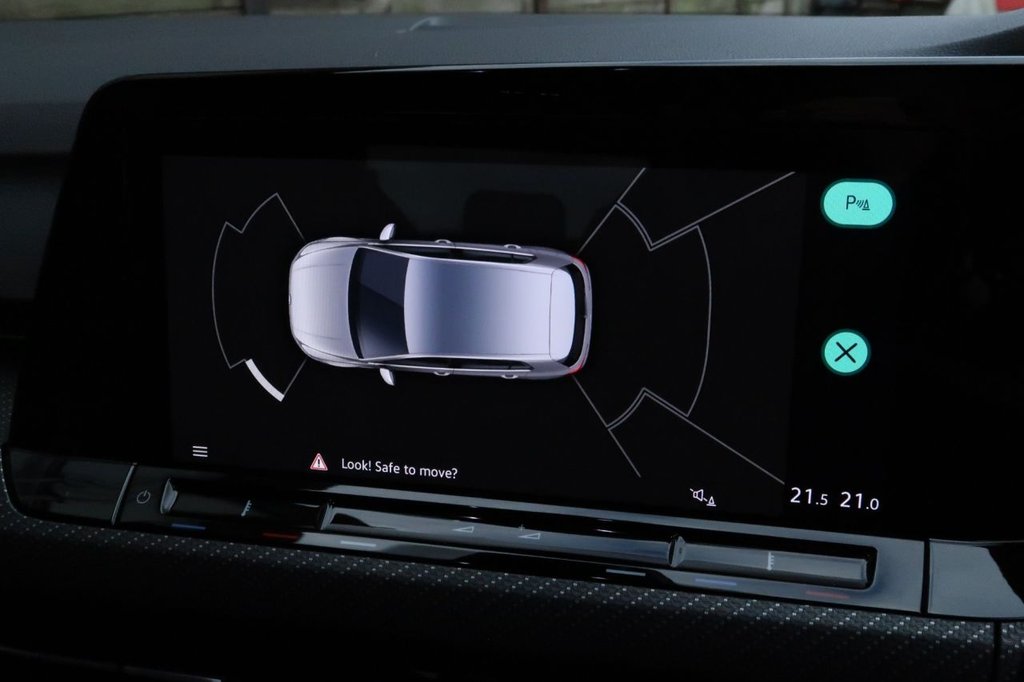 Used Volkswagen Golf 2023 for sale - 77236804: Photo 28