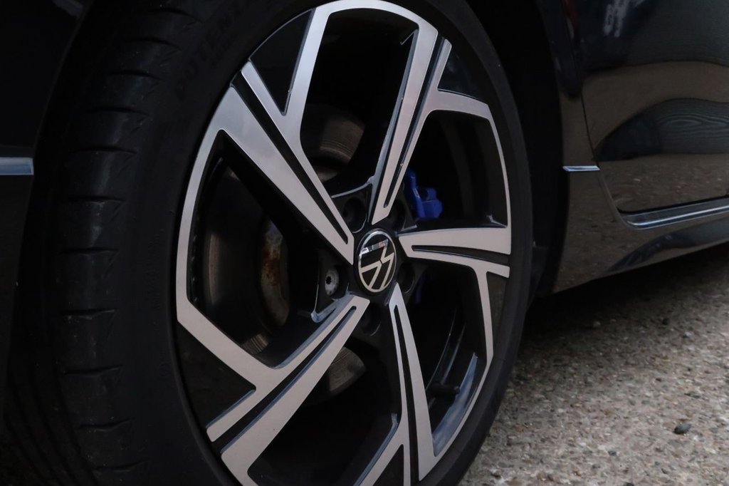 Used Volkswagen Golf 2023 for sale - 77236804: Photo 34