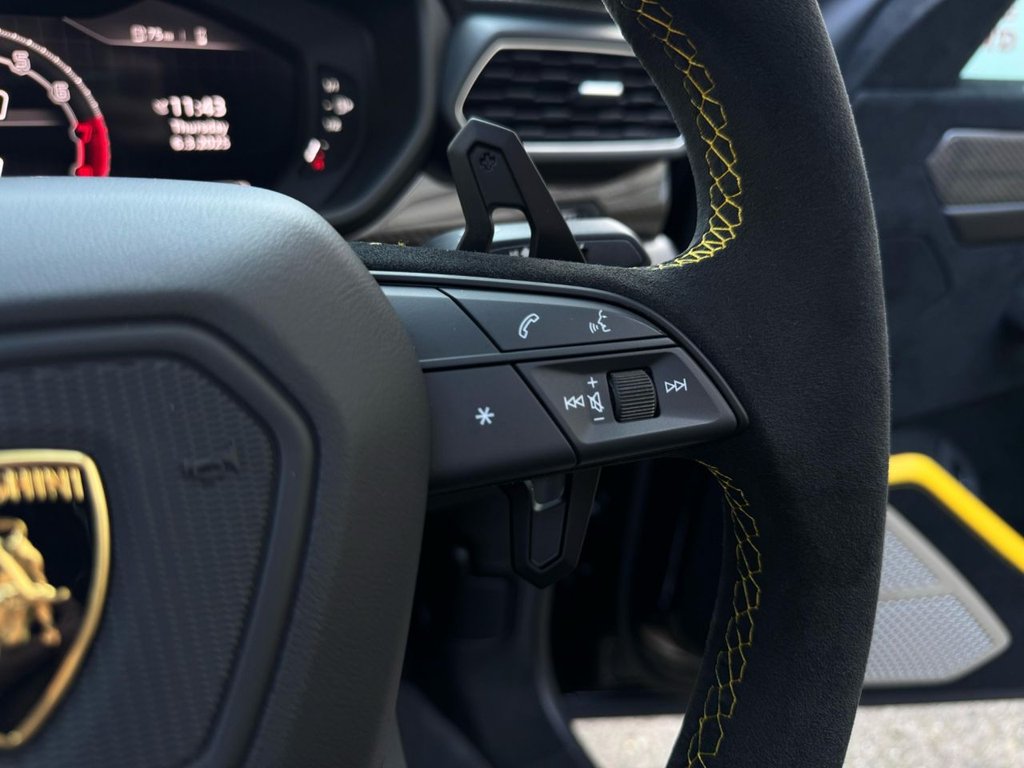 Used Lamborghini Urus 2025 for sale - 76223322: Photo 24