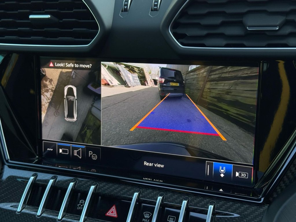 Used Lamborghini Urus 2025 for sale - 76223322: Photo 44