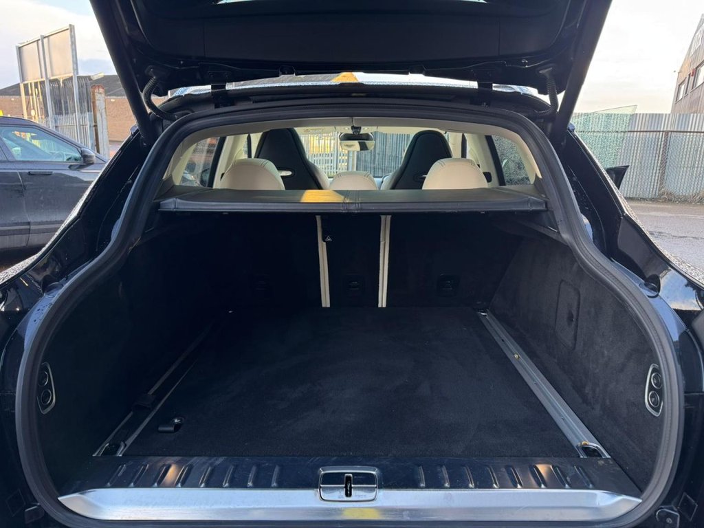 Used Aston Martin DBX 2022 for sale - 77557827: Photo 42