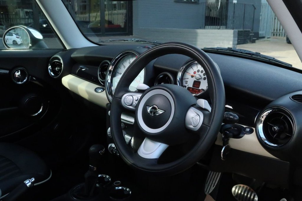 Used MINI Hatch 2009 for sale - 76132605: Photo 10