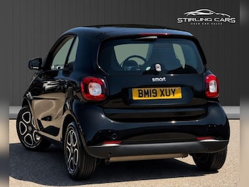 Used smart fortwo 2019 for sale - 79187042: Photo