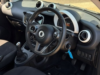 Used smart fortwo 2019 for sale - 79187042: Photo