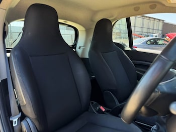 Used smart fortwo 2019 for sale - 79187042: Photo