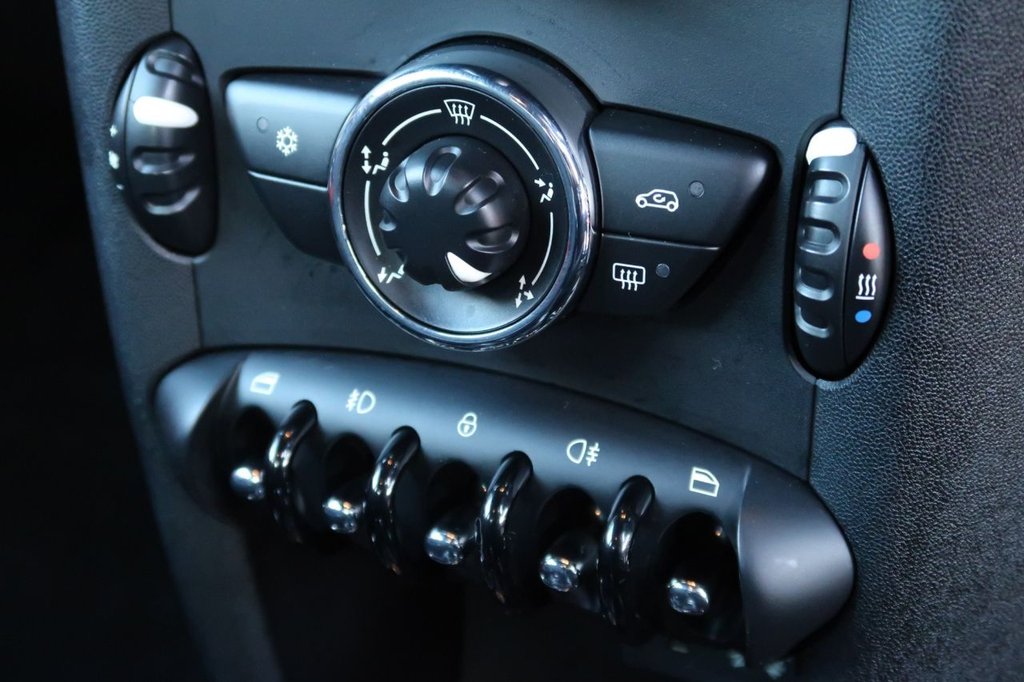 Used MINI Hatch 2011 for sale - 77369252: Photo 27